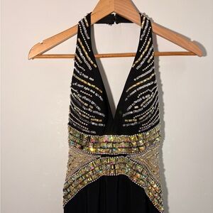 Jovani Size 6 Black and Gold Halter Evening Dress